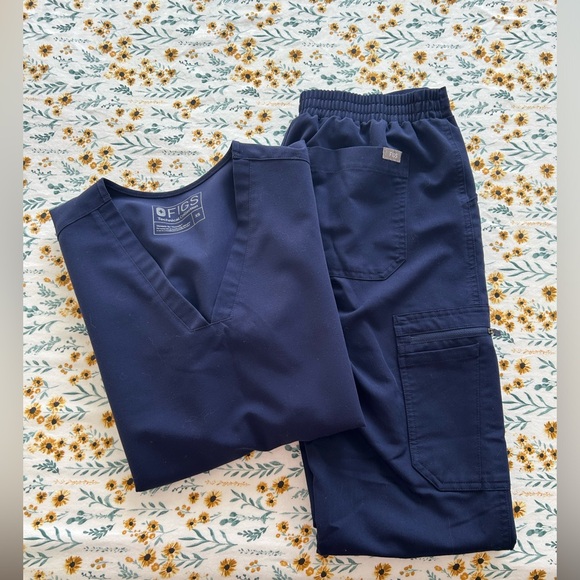 Navy Blue Figs Scrub Set - Size XS - Picture 1 of 6